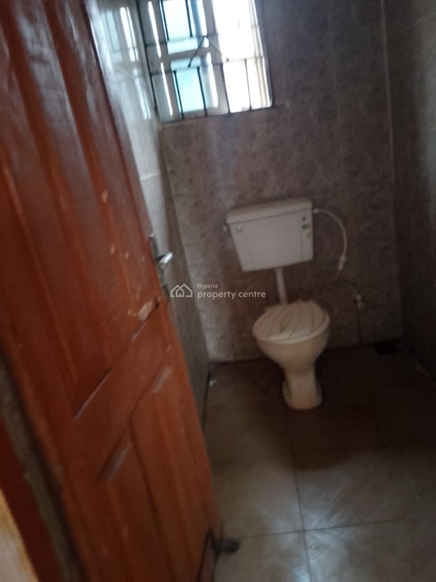 Lovely Room and Parlor, Agunfoye Estate, Igbogbo, Ikorodu, Lagos, Flat / Apartment for Rent