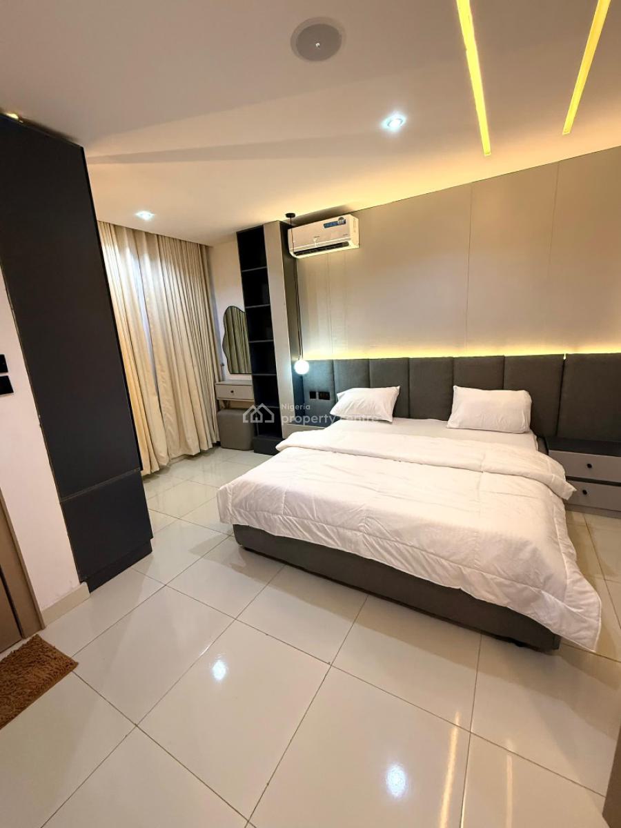 Aesthetically Pleasing 2 Bedroom Apartment in Surulere, Rotimi Street, Surulere, Lagos, Flat / Apartment Short Let