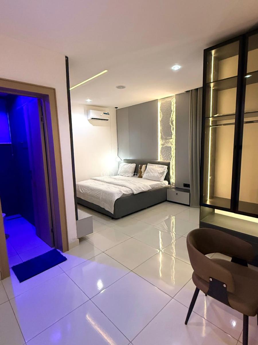 Aesthetically Pleasing 2 Bedroom Apartment in Surulere, Rotimi Street, Surulere, Lagos, Flat / Apartment Short Let