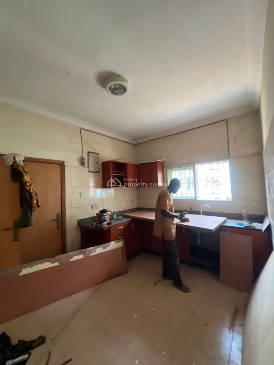 3 Bedroom Apartment in a Good Location, Mobile Road, Ajah, Lagos, Flat / Apartment for Rent