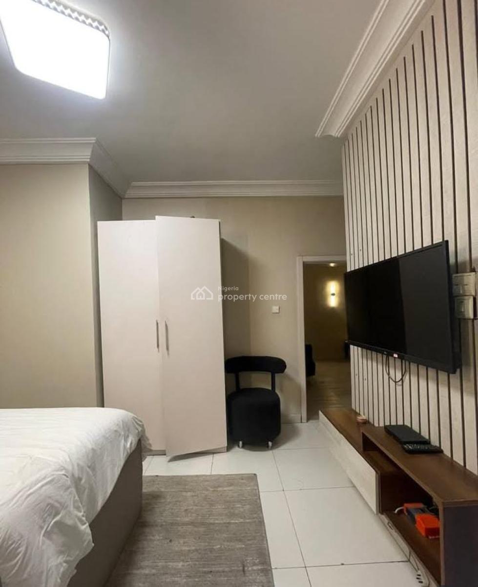 Well-furnished 2-bedroom Apartment with 24/7 Power & Strong Security, Admiralty Way, Lekki Phase 1, Lekki, Lagos, Flat / Apartment for Rent