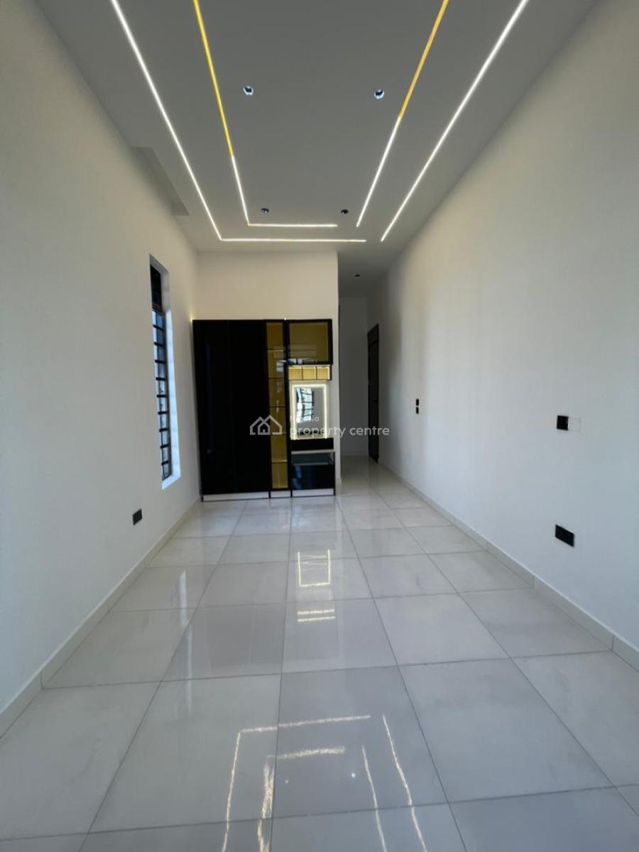 Super Luxury 5 Bedroom Detached Home with Bq & Swimming Pool for Grab, Chevron, Lekki, Lagos, Detached Duplex for Sale