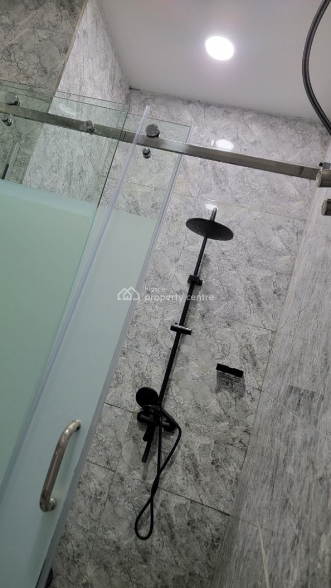 Fully Furnished & Serviced Three Bedroom Apartment, Off River Park Estate, Airport Road, Lugbe District, Abuja, Flat / Apartment for Rent