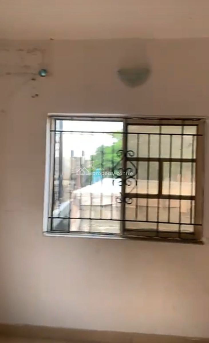 Affordable Upstairs Mini Flat in Thomas Estate{ Video}, Thomas Estate, Ajah, Lagos, Mini Flat (room and Parlour) for Rent