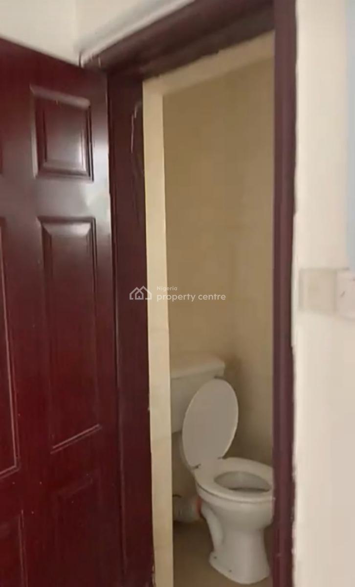 Affordable Upstairs Mini Flat in Thomas Estate{ Video}, Thomas Estate, Ajah, Lagos, Mini Flat (room and Parlour) for Rent