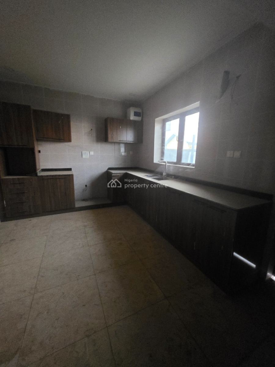 Massive 4 Bedroom Semi-detached Duplex with Bq, Kado, Abuja, Semi-detached Duplex for Sale