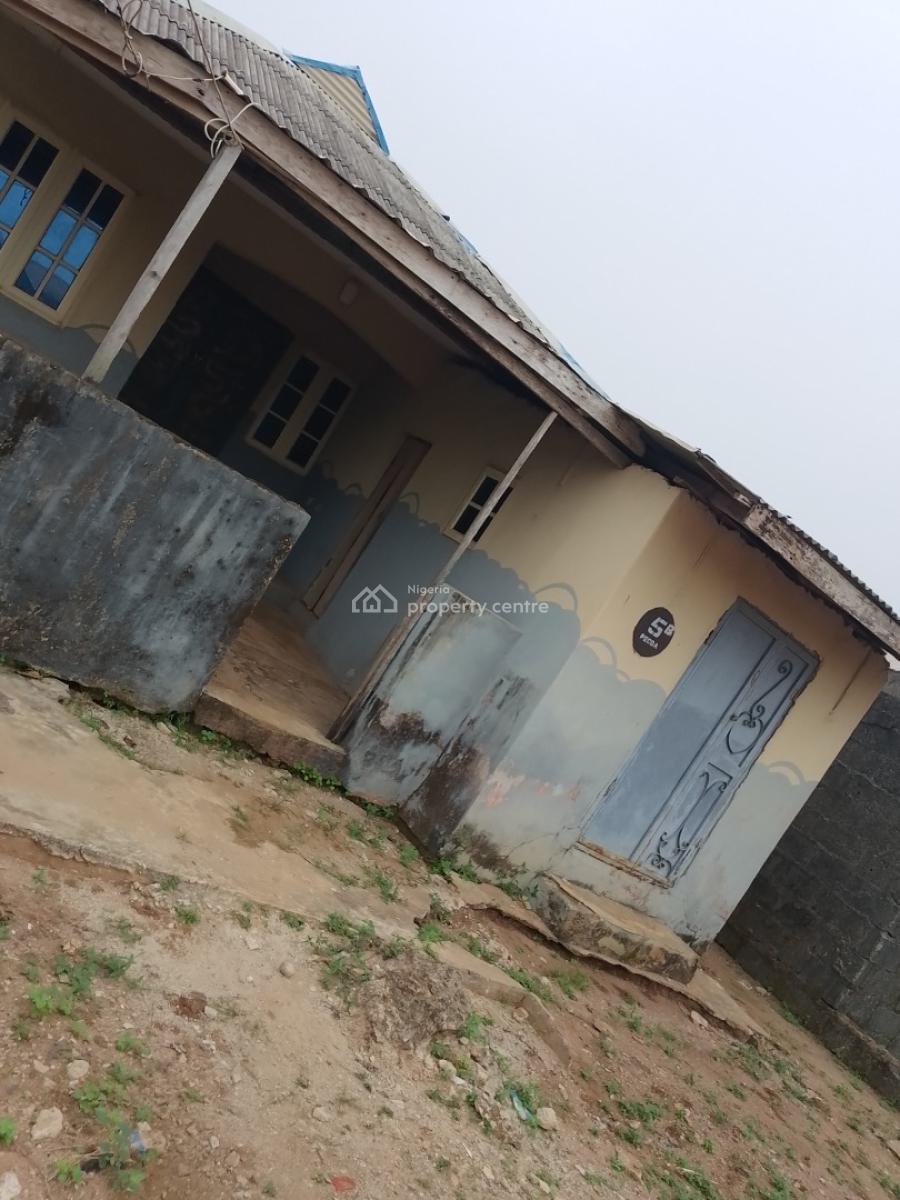 2 Bed with 2 Room and Parlor, Igbogbo Estate, Igbogbo, Ikorodu, Lagos, Block of Flats for Sale