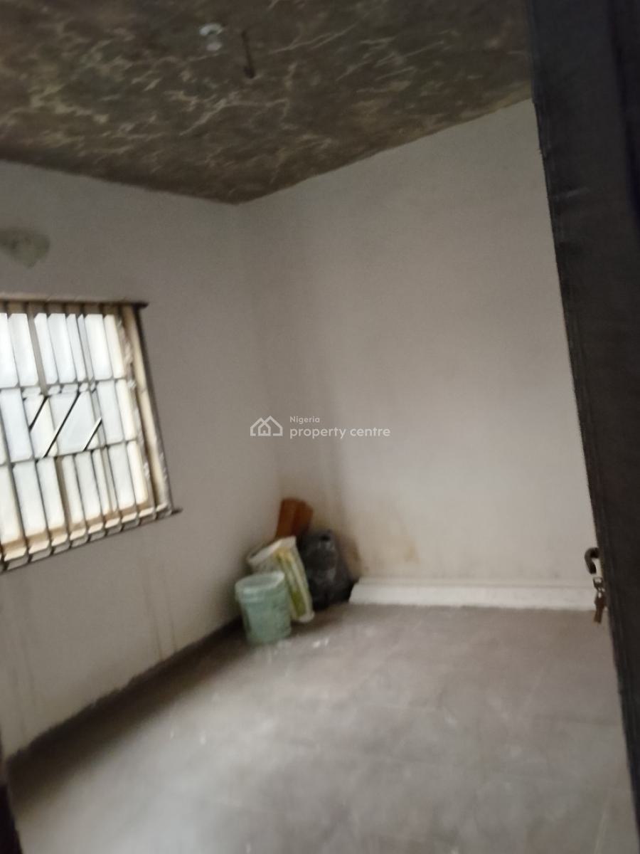 2 Bed with 2 Room and Parlor, Igbogbo Estate, Igbogbo, Ikorodu, Lagos, Block of Flats for Sale