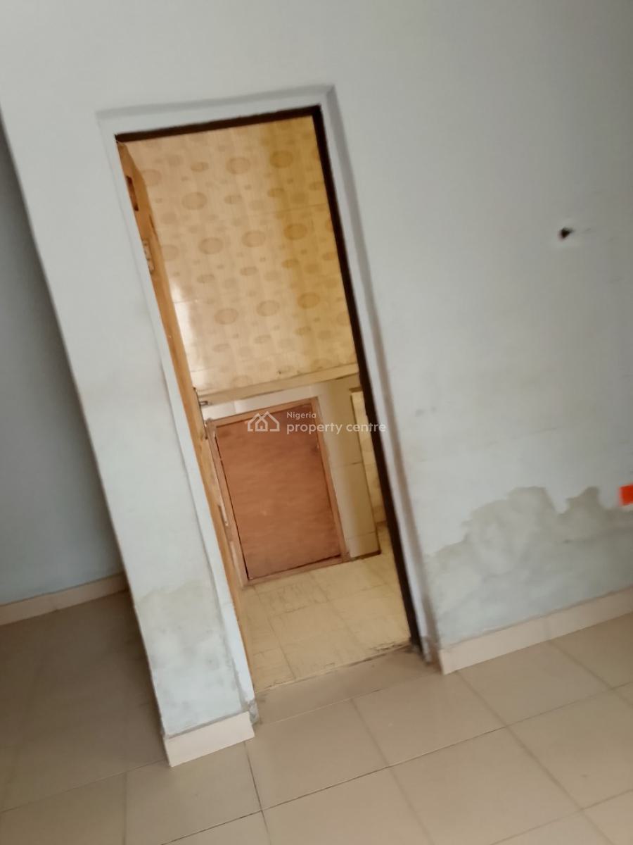 2 Bed with 2 Room and Parlor, Igbogbo Estate, Igbogbo, Ikorodu, Lagos, Block of Flats for Sale