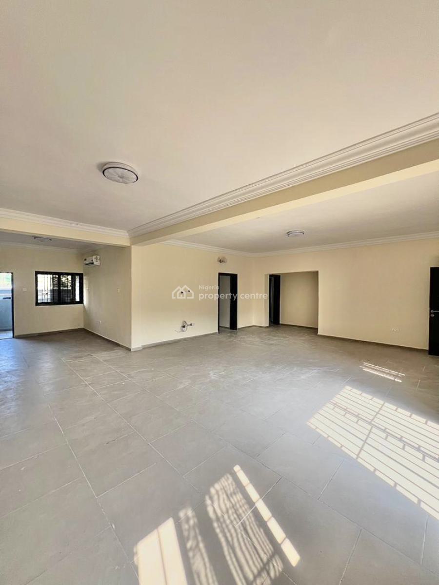 Exclusive 3 Bedroom Apartment with Bq, Lekki Phase 1, Lekki, Lagos, Flat / Apartment for Rent