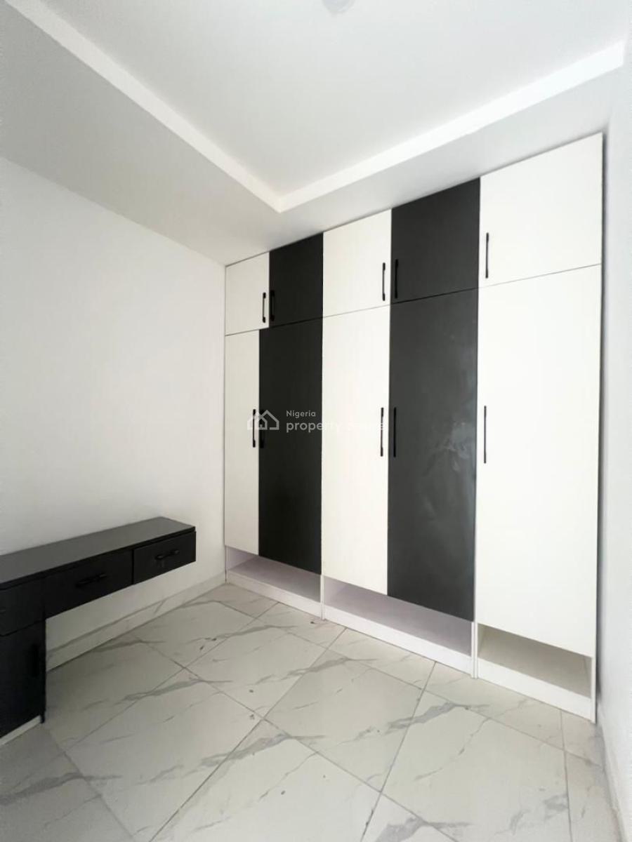 Exquisite   5bedrooms Fully-detached Duplex with Bq, Ajah, Lagos, Detached Duplex for Sale