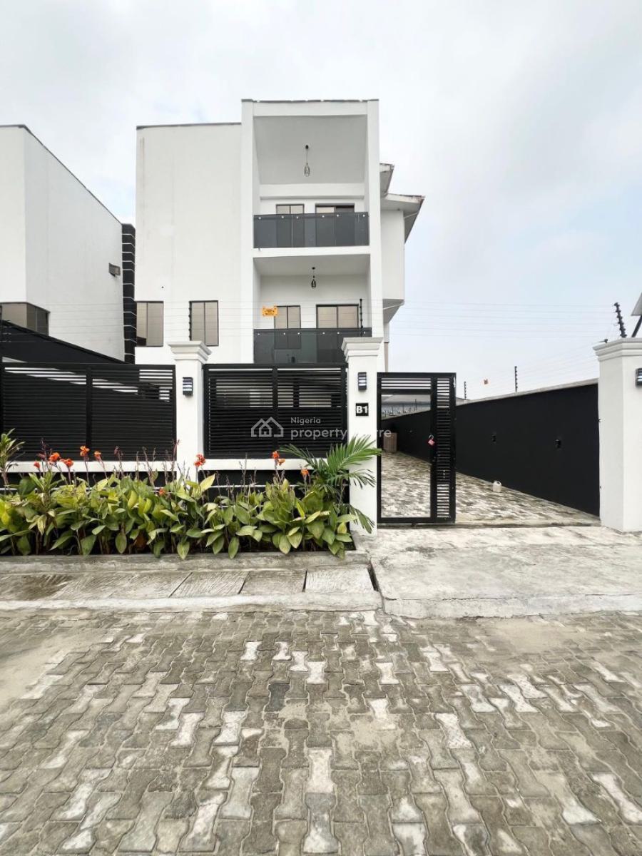 Exquisite   5bedrooms Fully-detached Duplex with Bq, Ajah, Lagos, Detached Duplex for Sale
