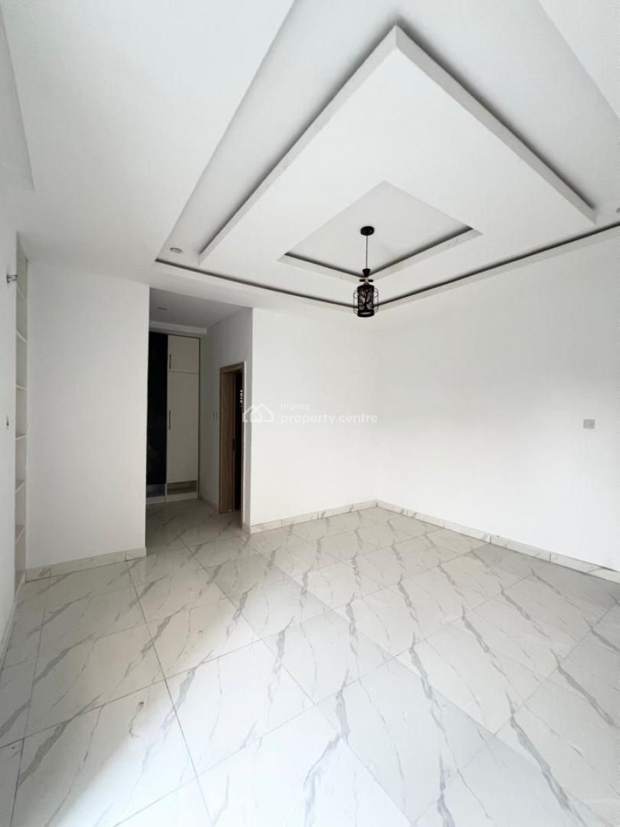 Exquisite   5bedrooms Fully-detached Duplex with Bq, Ajah, Lagos, Detached Duplex for Sale