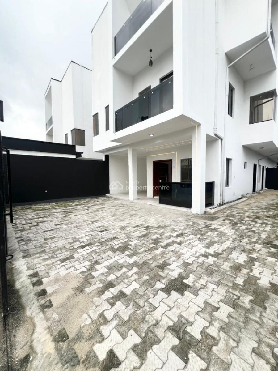 Exquisite   5bedrooms Fully-detached Duplex with Bq, Ajah, Lagos, Detached Duplex for Sale