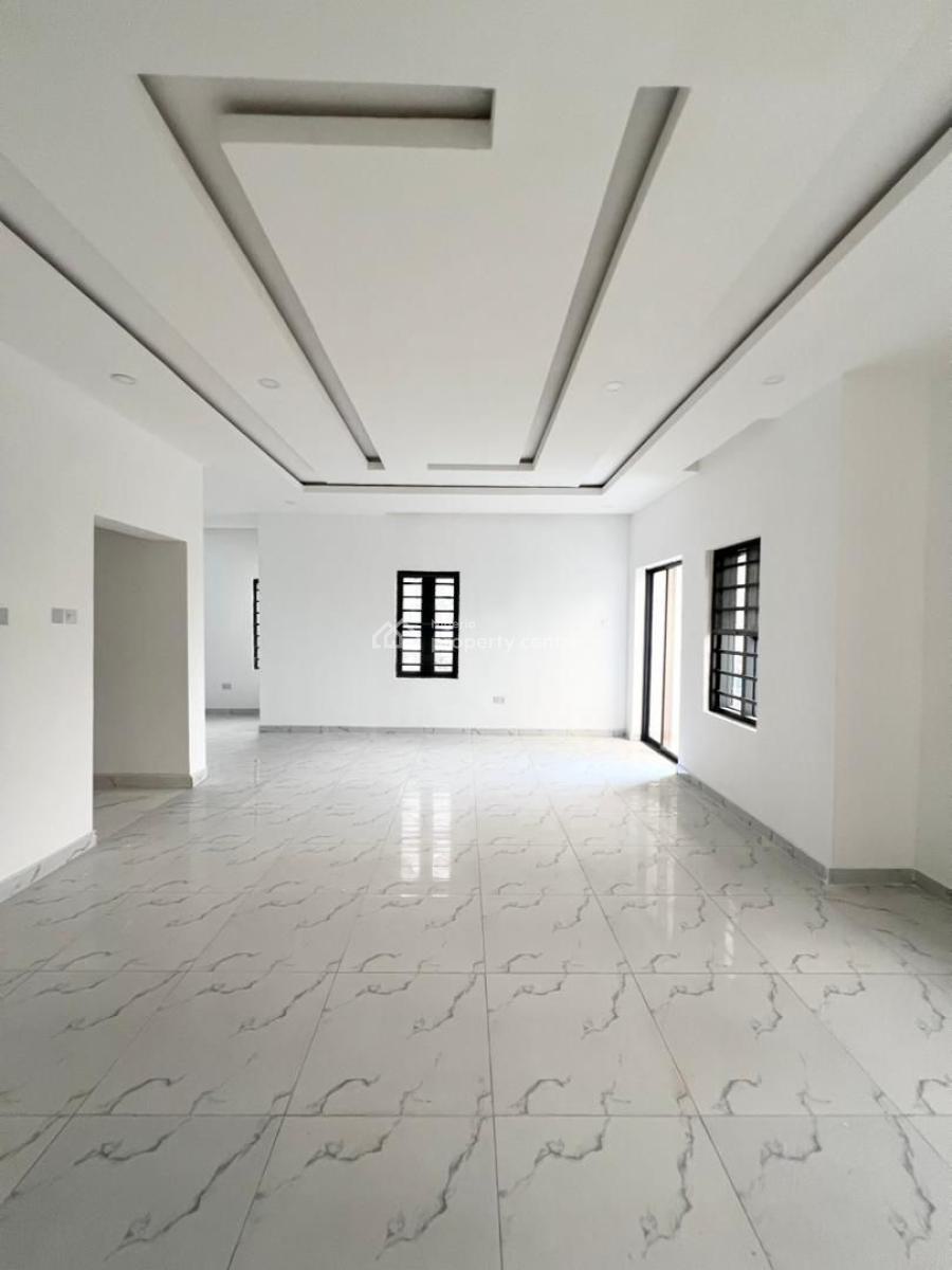 Exquisite   5bedrooms Fully-detached Duplex with Bq, Ajah, Lagos, Detached Duplex for Sale