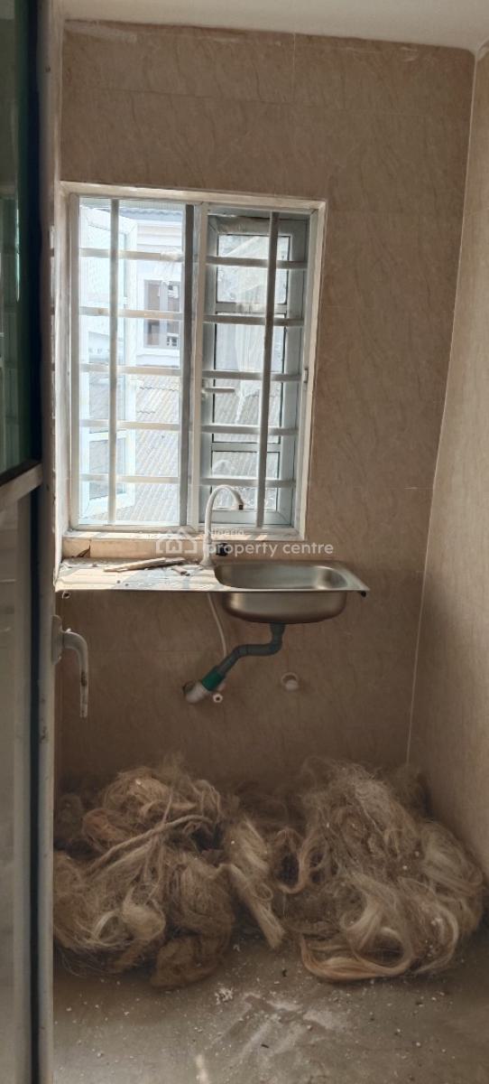 Mini Fish, Lawrence, Surulere, Lagos, Mini Flat (room and Parlour) for Rent