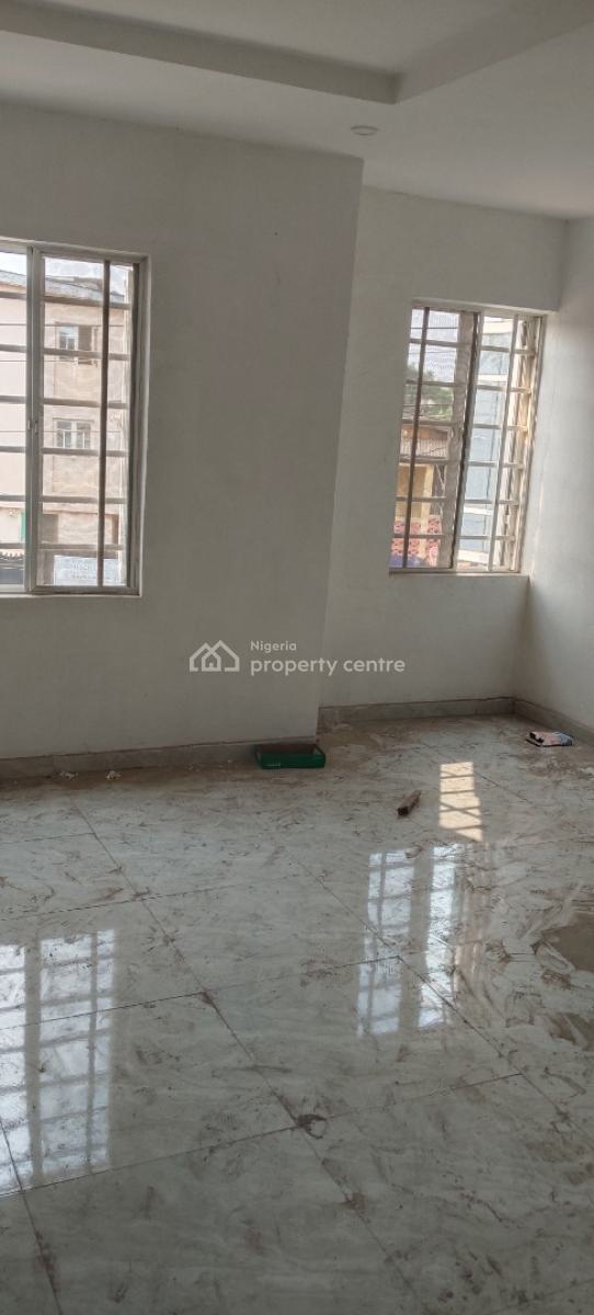 Mini Fish, Lawrence, Surulere, Lagos, Mini Flat (room and Parlour) for Rent