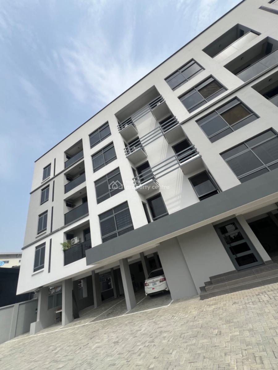 Exclusive 3 Bedroom Apartment, Lekki Phase 1, Lekki, Lagos, Flat / Apartment for Sale