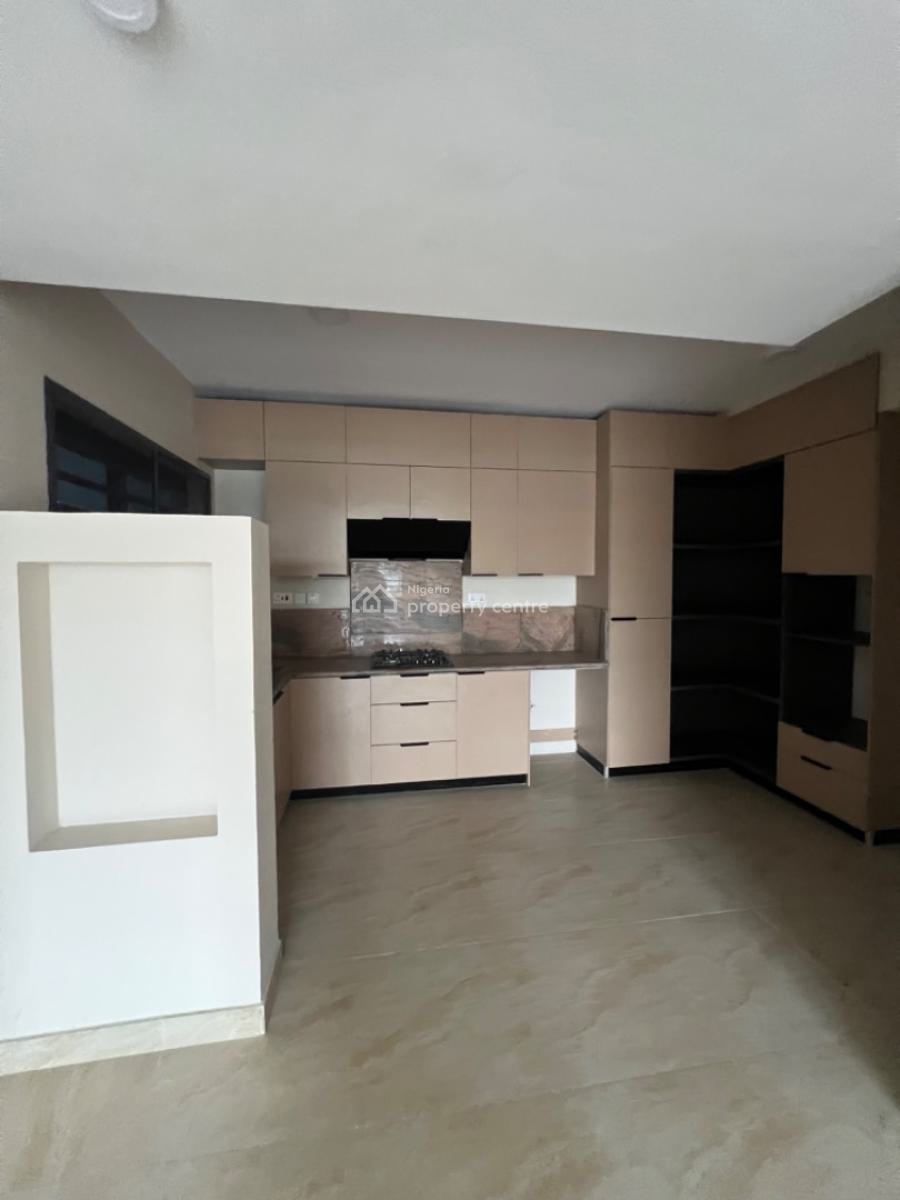 Exclusive 3 Bedroom Apartment, Lekki Phase 1, Lekki, Lagos, Flat / Apartment for Sale
