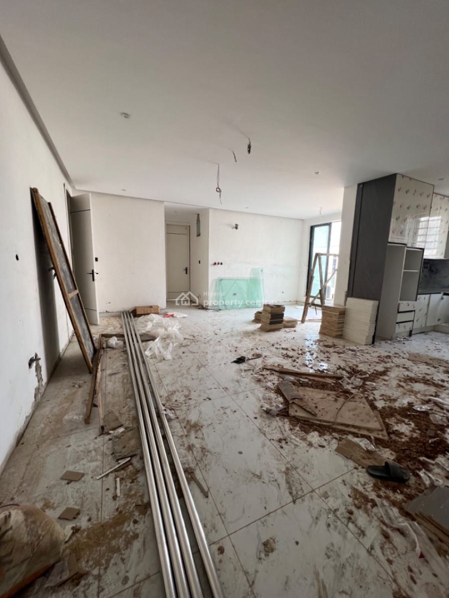 Luxury Built 2 Bedrooms Flat, Lekki Phase 1, Lekki, Lagos, Block of Flats for Sale