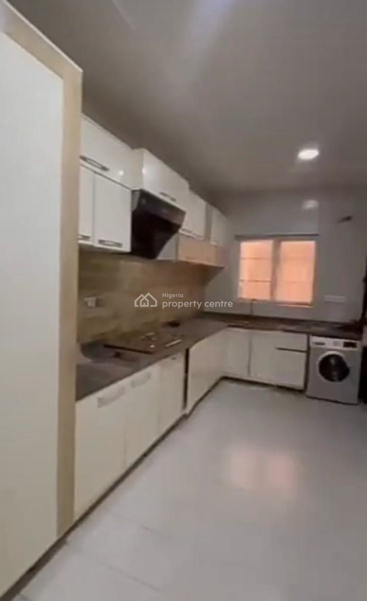 Spacious  Semi Masters Bedroom Inside a Shared Duplex { Video}, Victoria Best Estate Chevron, Lekki, Lagos, Self Contain (single Rooms) for Rent