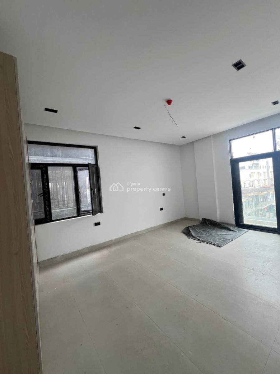 Exclusive and Newly Built 3 Bedroom Apartment, Lekki Phase 1, Lekki, Lagos, Flat / Apartment for Sale