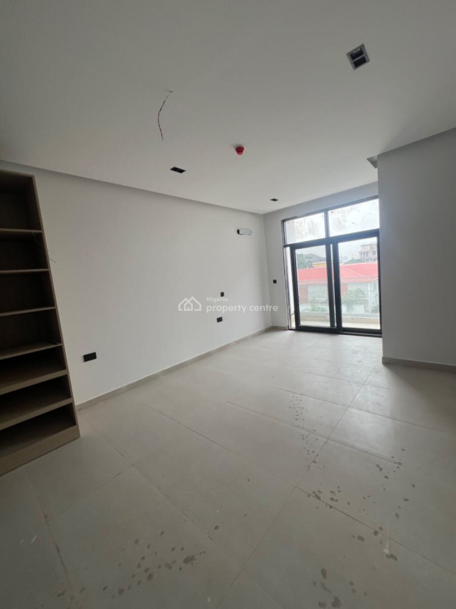 Exclusive and Newly Built 3 Bedroom Apartment, Lekki Phase 1, Lekki, Lagos, Flat / Apartment for Sale