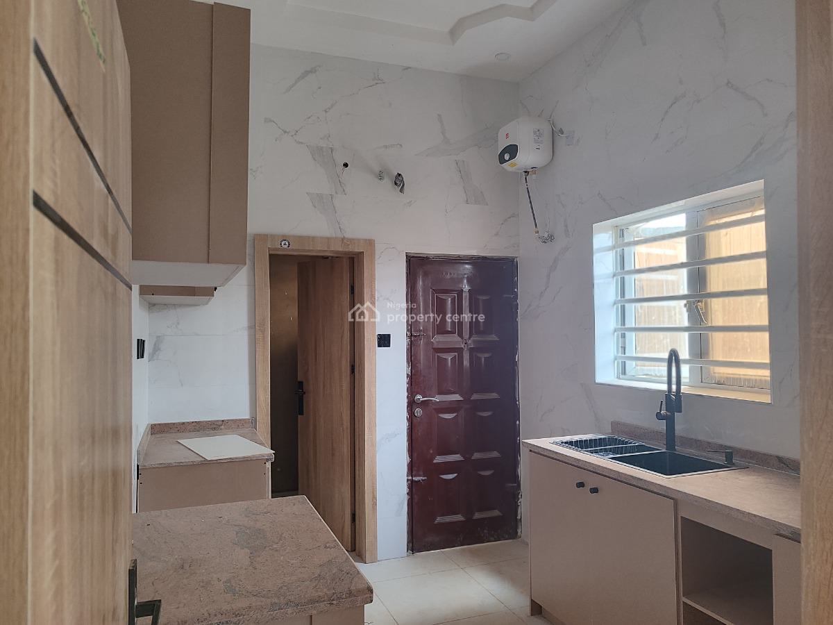 2 Bedroom Flat, Ajilekege Street, Idimu, Lagos, Flat / Apartment for Rent