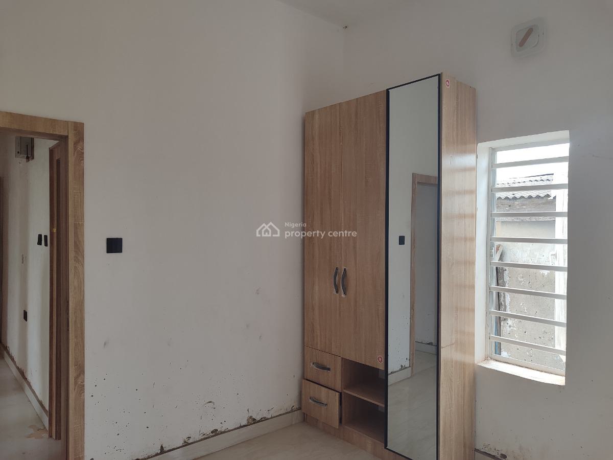 2 Bedroom Flat, Ajilekege Street, Idimu, Lagos, Flat / Apartment for Rent