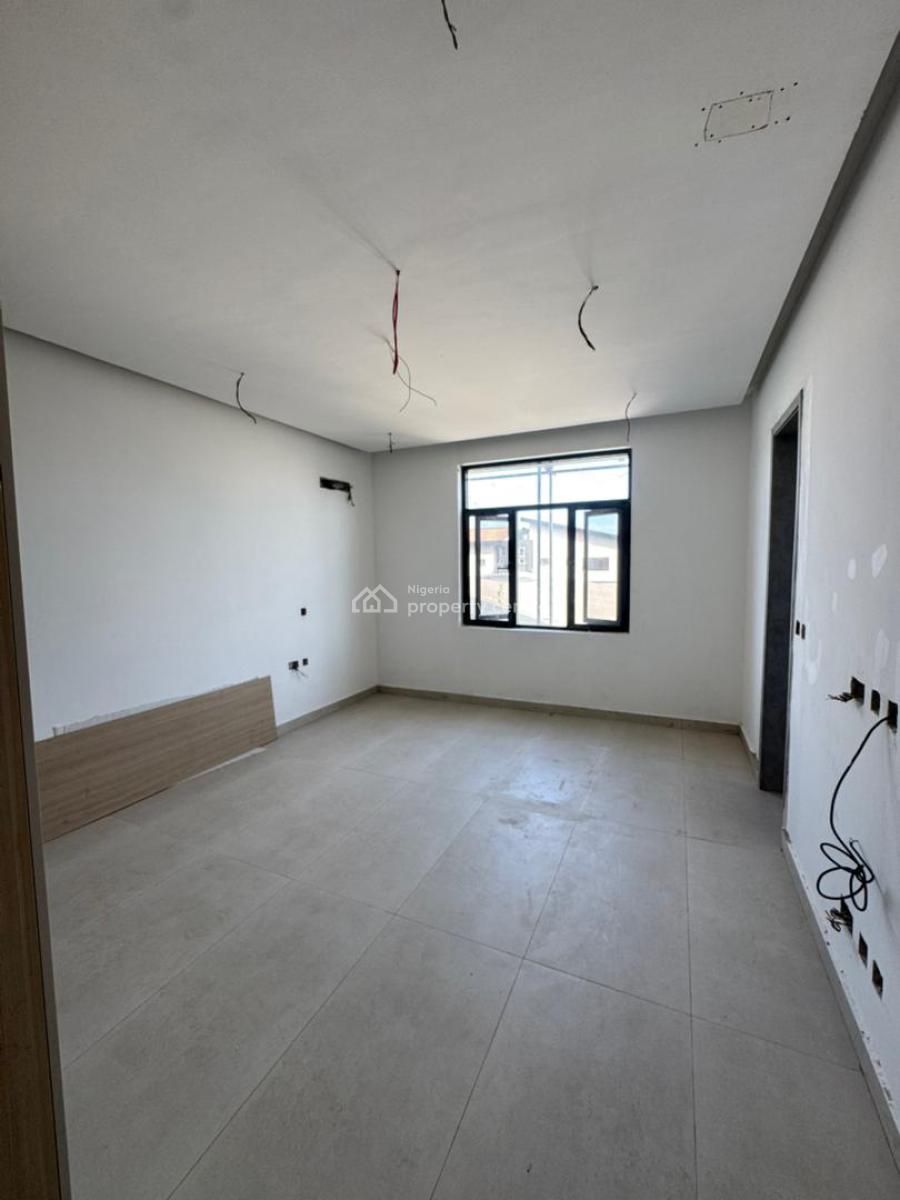 Luxury 3 Bedroom Apartment with Rooftop Swimming Pool, Bq, Lekki Phase 1, Lekki, Lagos, Flat / Apartment for Sale