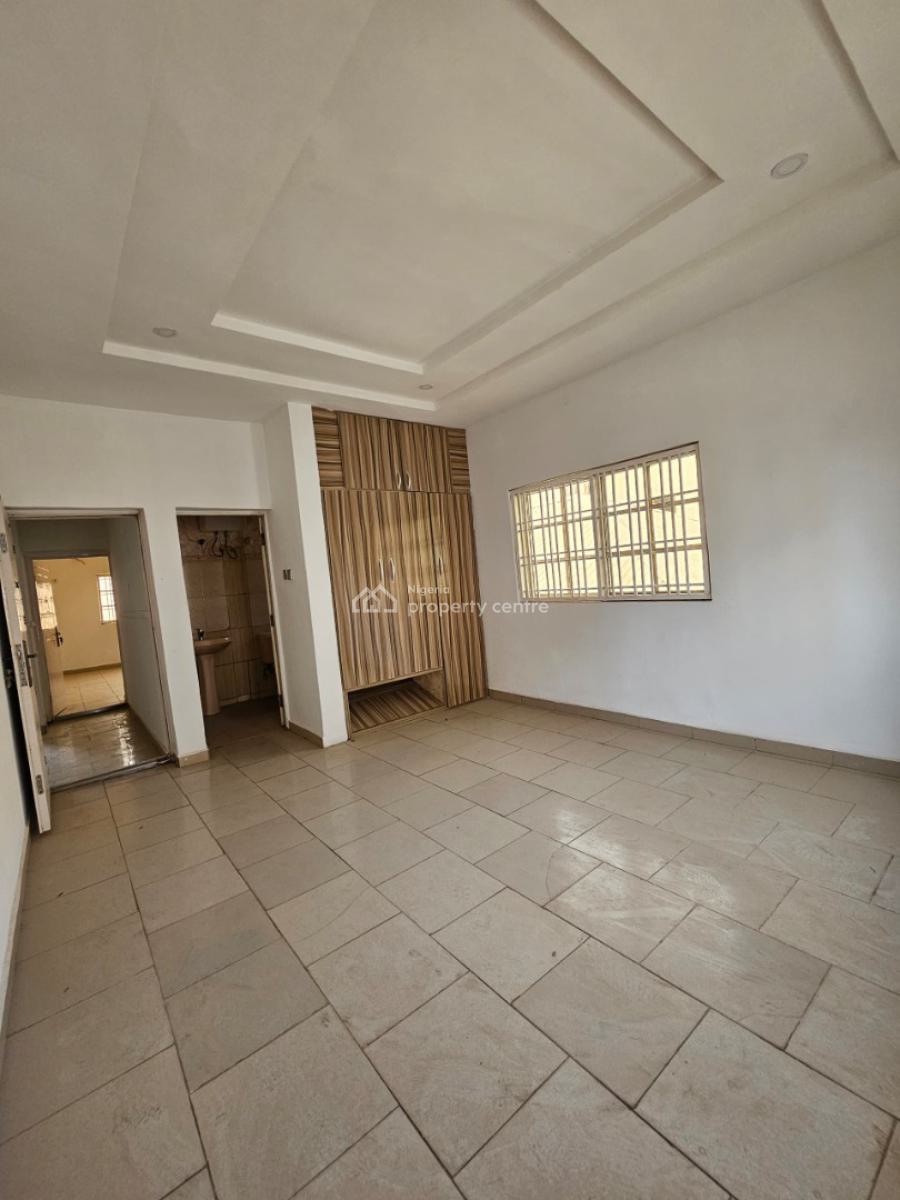 Well Built 2 Bedroom Flat in a Serene and Secured Location, By Area 1 Roundabout, Durumi, Abuja, Flat / Apartment for Rent