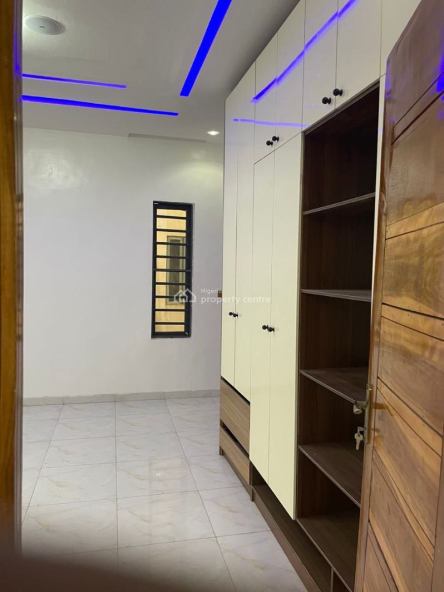 2 Bedroom Luxry Flats, Idado, Lekki, Lagos, Flat / Apartment for Sale