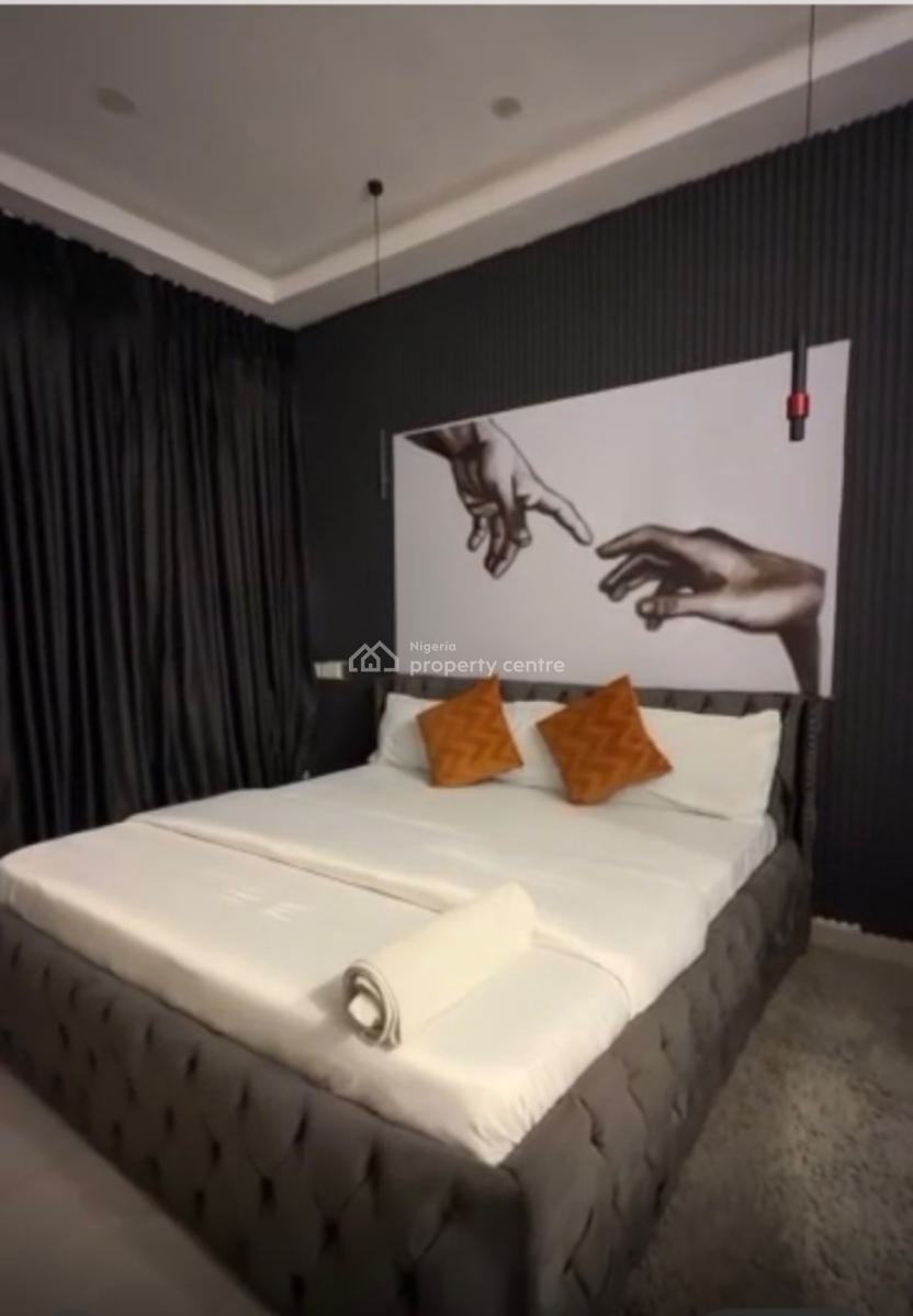1 Bedroom Apartment with a Snooker Board, Tom Ogboi Street, Lekki Phase 1, Lekki, Lagos, Flat / Apartment Short Let