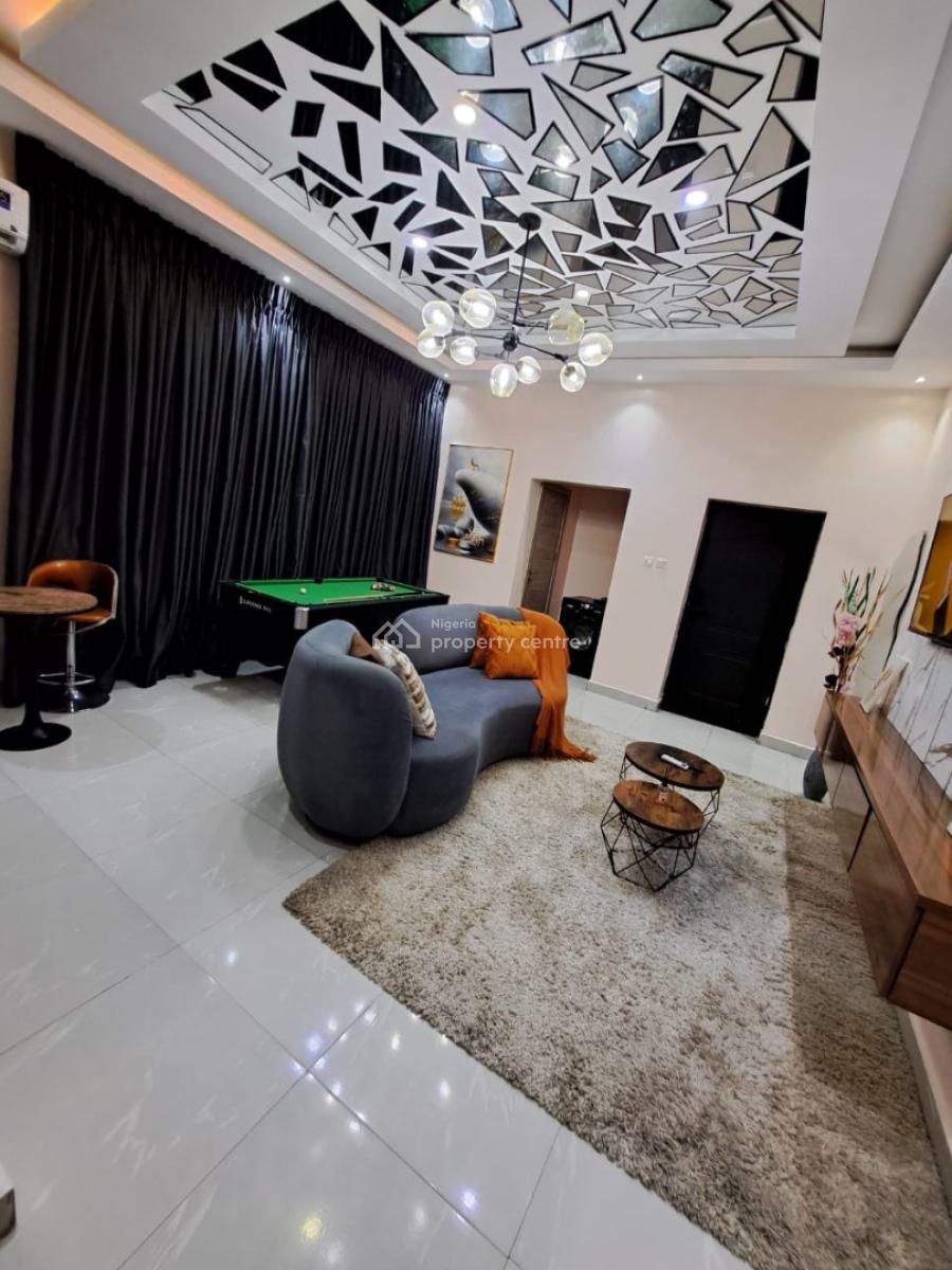 1 Bedroom Apartment with a Snooker Board, Tom Ogboi Street, Lekki Phase 1, Lekki, Lagos, Flat / Apartment Short Let