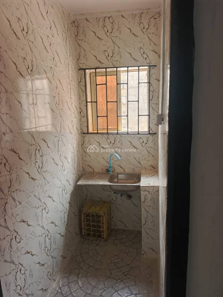 One Bedroom Flat. #1.2m Annually1, Ogunsehinde, One Bedroom Flat. #1.2m Annually1, Ogunsehinde, Ketu, Lagos, Mini Flat (room and Parlour) for Rent