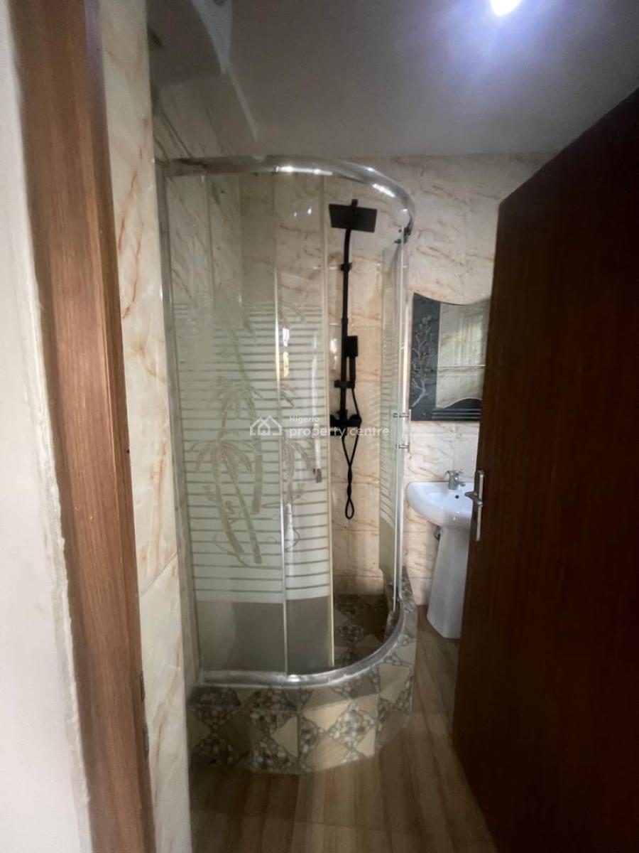 Very Clean Spacious 2 Bedroom Terrace, Lekki Phase 1, Lekki Phase 1, Lekki, Lagos, Terraced Duplex for Rent