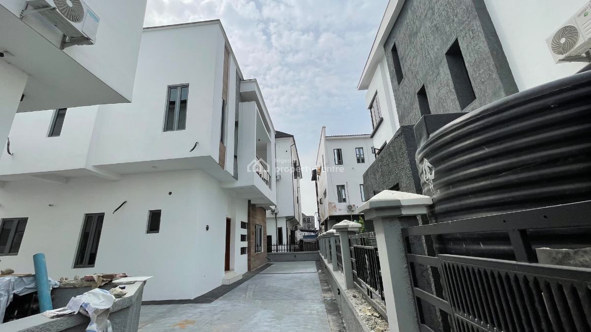 Lovely and Spacious 4 Bedroom Fully Detached House with a Bq, Chevron, Lekki, Lagos, Detached Duplex for Sale