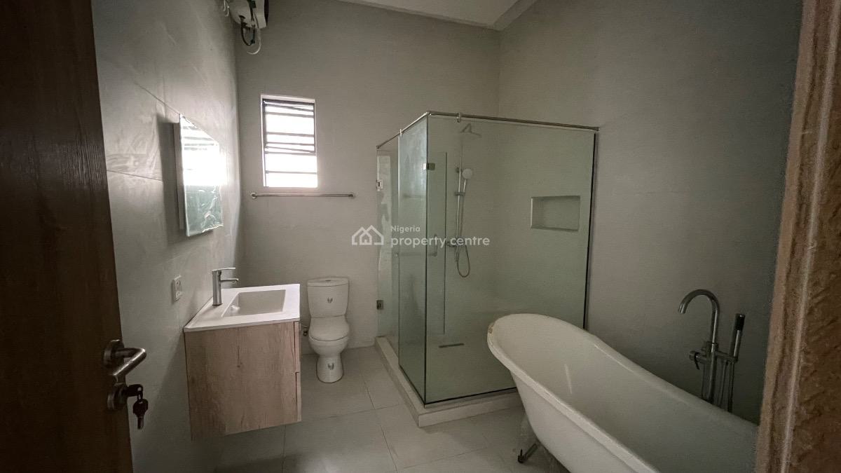 Lovely and Spacious 4 Bedroom Fully Detached House with a Bq, Chevron, Lekki, Lagos, Detached Duplex for Sale