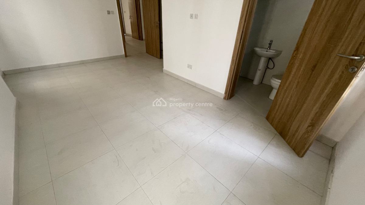 Lovely and Spacious 4 Bedroom Fully Detached House with a Bq, Chevron, Lekki, Lagos, Detached Duplex for Sale