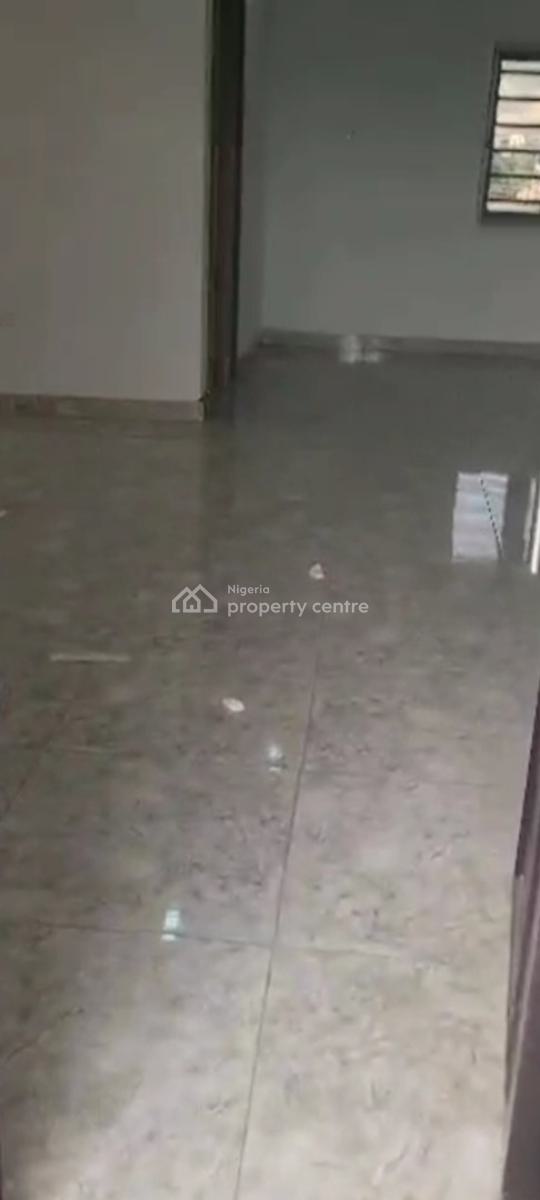 a Very Good Spacious 3-bedroom Flat, Off Gilmore. ( Video of The Apartment Is Attached), Jahi, Abuja, Flat / Apartment for Rent