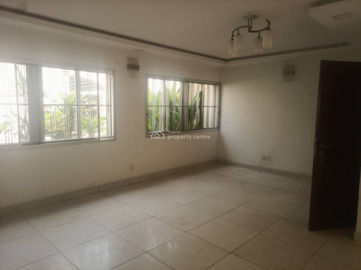 Three (3) Bedroom Flat with Swimming Pool, Vi, Victoria Island (vi), Lagos, Flat / Apartment for Rent