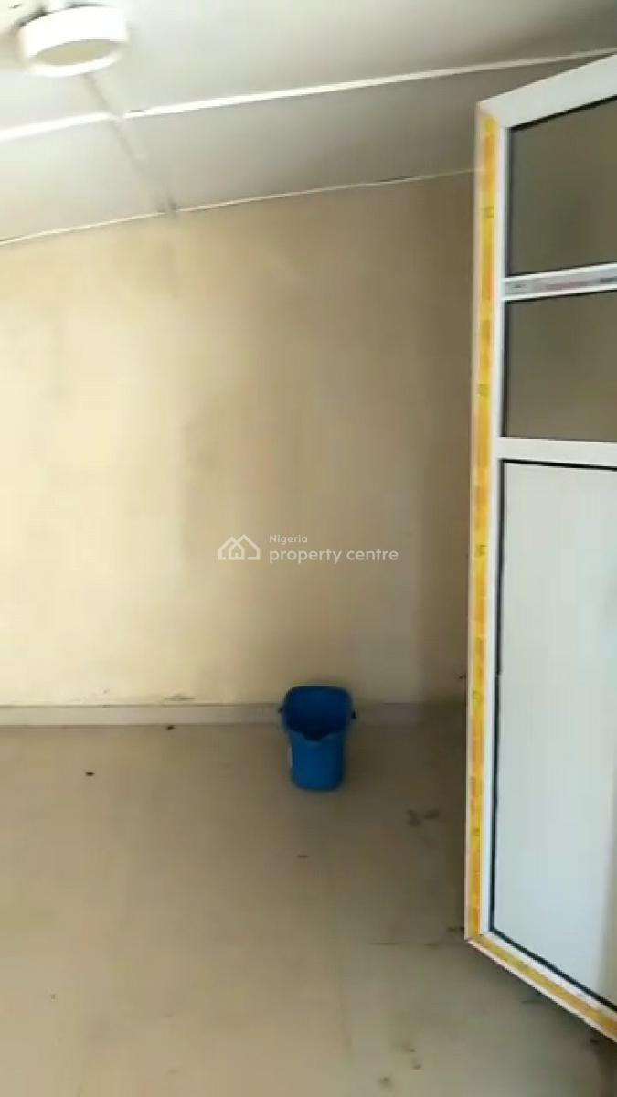 a Self Contain Room in Garage Space Front, Victoria Island (vi), Lagos, Self Contain (single Rooms) for Rent