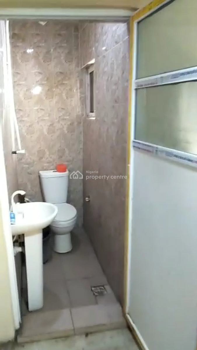 a Self Contain Room in Garage Space Front, Victoria Island (vi), Lagos, Self Contain (single Rooms) for Rent