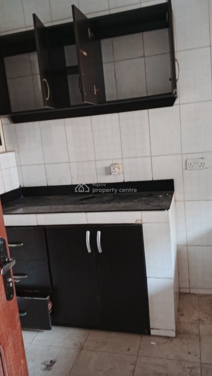 2 Bedroom Flat, Gbagbanla Street Ikate Elegushi, Ikate Elegushi, Lekki, Lagos, Flat / Apartment for Rent