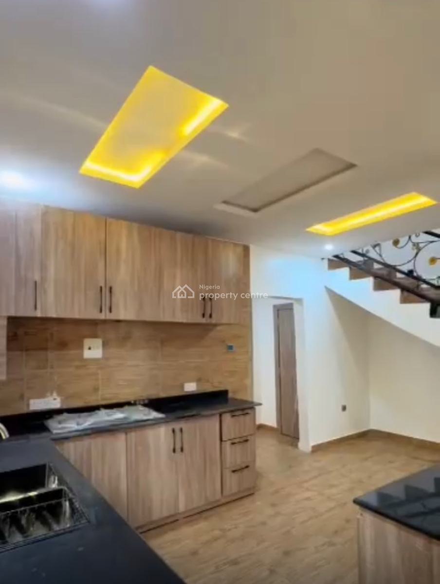 Duplexes, Adeniyi Jones, Ikeja, Lagos, Terraced Duplex for Rent