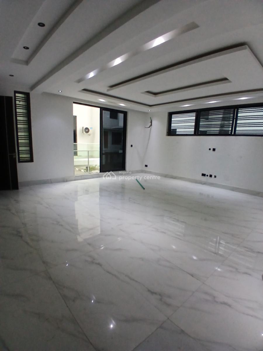 Serviced with 24/7 Power Supply 4 Bedroom En-suite Townhouse with an a, Ikoyi, Lagos, Terraced Duplex for Rent