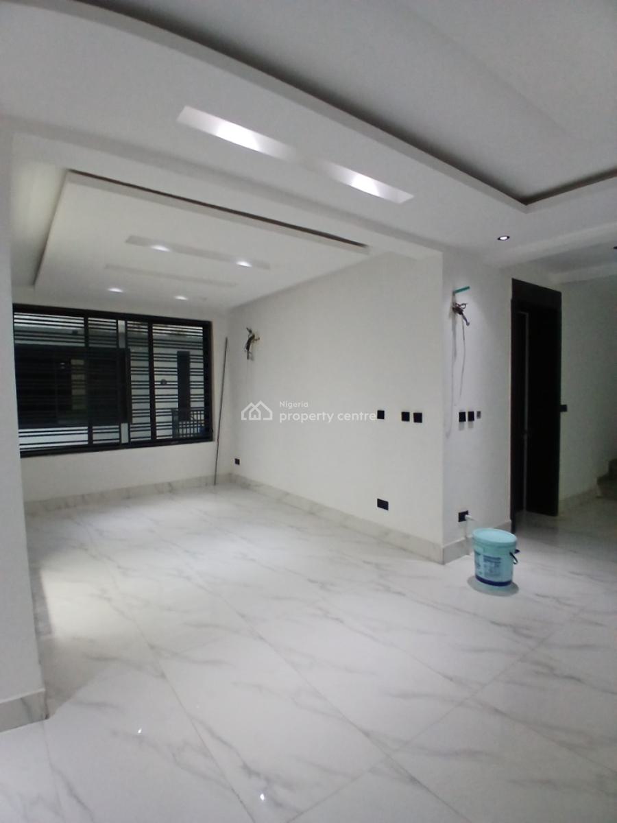Serviced with 24/7 Power Supply 4 Bedroom En-suite Townhouse with an a, Ikoyi, Lagos, Terraced Duplex for Rent