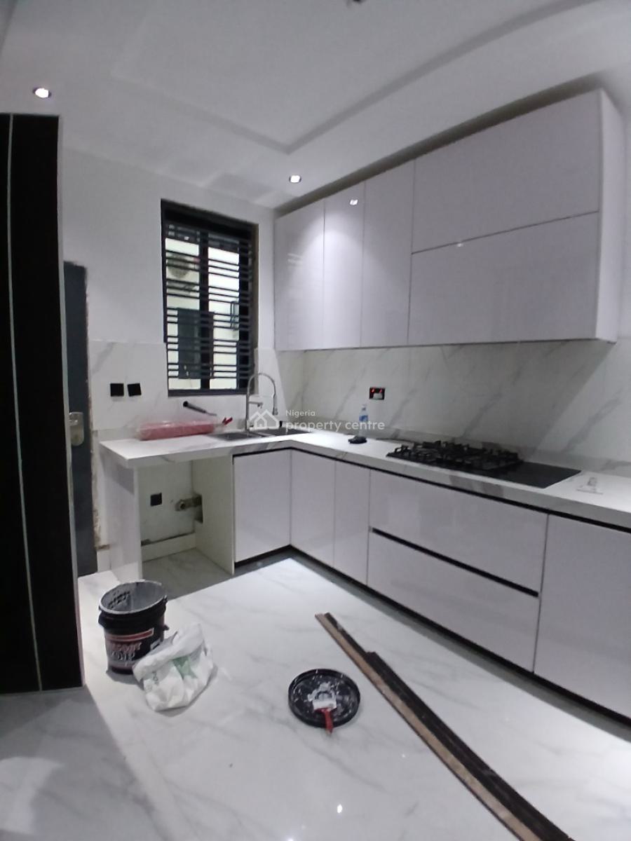 Serviced with 24/7 Power Supply 4 Bedroom En-suite Townhouse with an a, Ikoyi, Lagos, Terraced Duplex for Rent