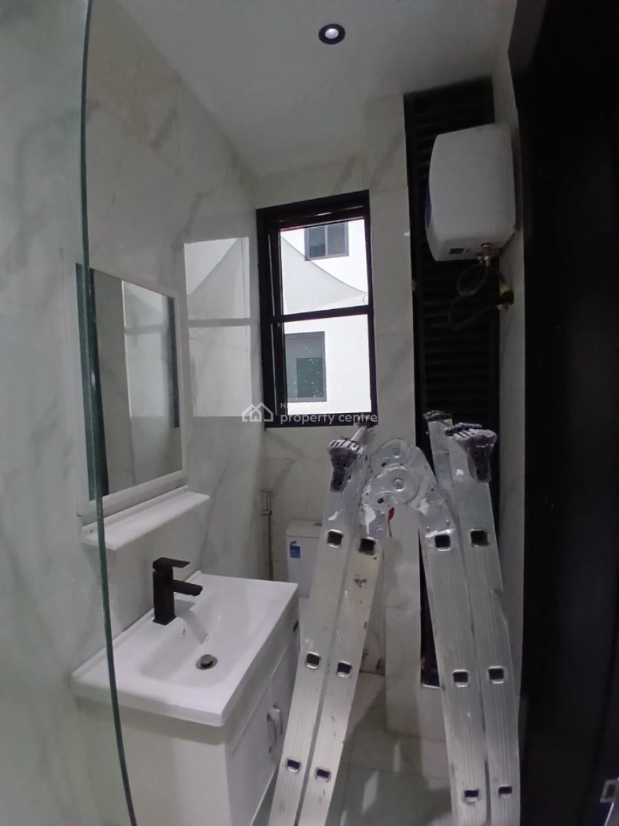 Serviced with 24/7 Power Supply 4 Bedroom En-suite Townhouse with an a, Ikoyi, Lagos, Terraced Duplex for Rent