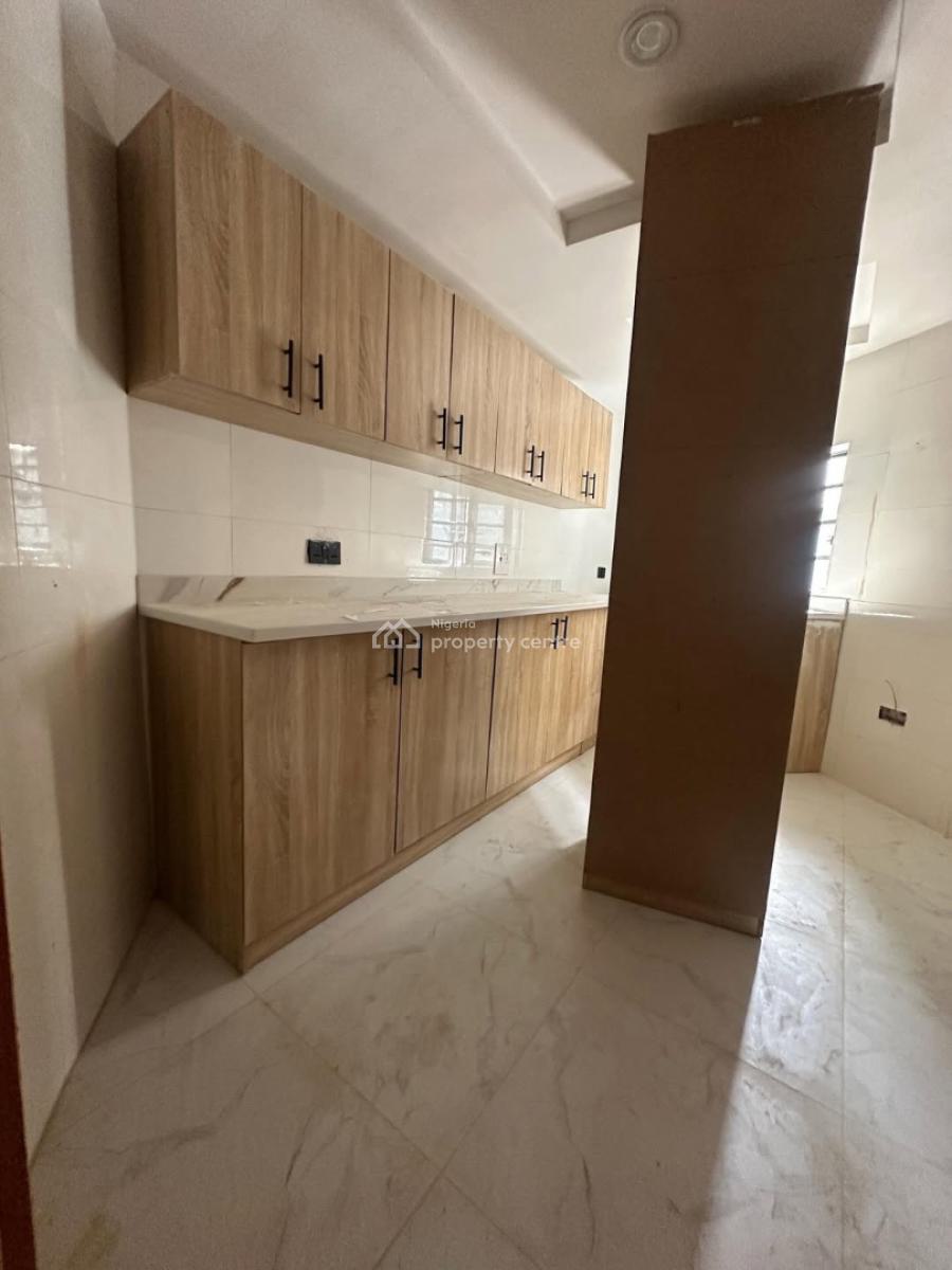 2 Bedroom Semi Detached Duplex with Spacious Rooms and Large Compound, 2 Bedroom Duplex (very Good for Residential Or Commercial ), Lekki Phase 1, Lekki, Lagos, Semi-detached Duplex for Rent